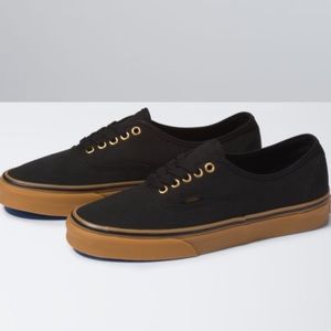 Mens Vans Black Low Top 